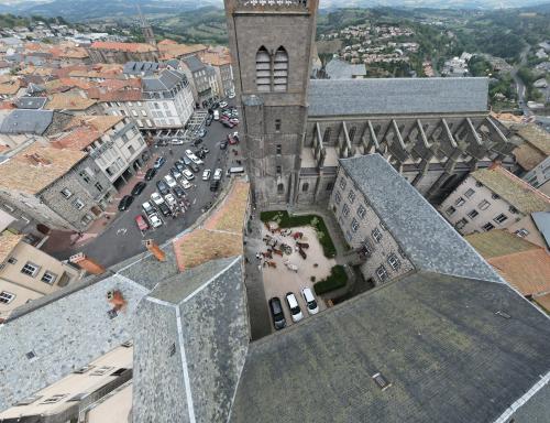 Saint-Flour Chevaux - 27-08-2022(0512).jpg